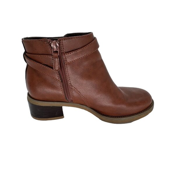 Woman's Rockport Brown leather ankle boots size 6, buckle heel - Picture 5 of 13